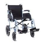 CARROZZINA HELIOS SMART GO - SEDUTA 48 CM - PORTATA MAX 120 KG - Carrozzina leggera pieghevole da transito - Telaio in alluminio; singola crociera; bracciolo ribaltabile ed estraibile; ruote posteriori antiforatura da 12"; ruote anteriori in PVC da 8"