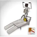 JOLLY MINI RAMP - montascale mobile a cingoli con pedana(Lung.89 Larg. 19.5/62,5 cm)per il superamento delle barriere architettoniche. Per il trasporto di carrozzine con altezza minima da terra e/o distanza ridotta tra ruote. Idoneo solo su scale diritte.